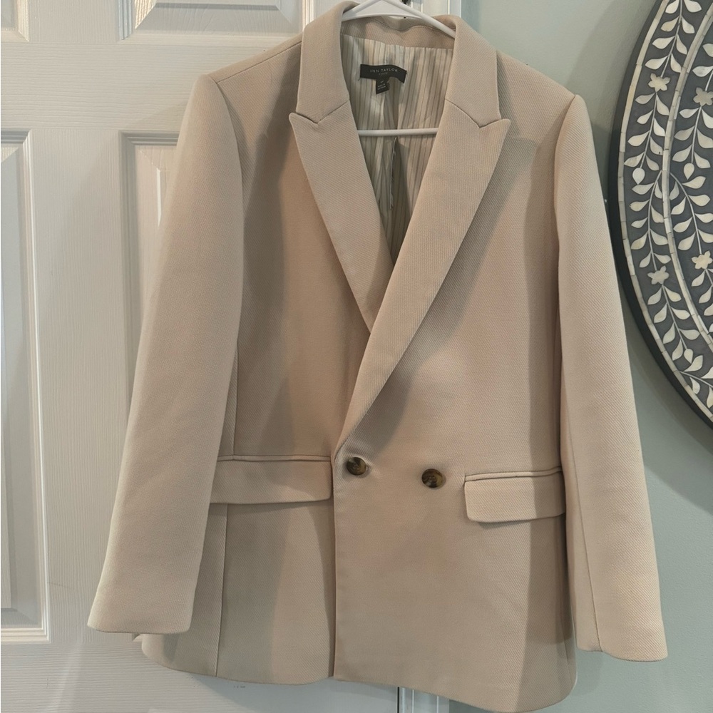 Tan petite size 12 Ann Taylor blazer stretch new with tags